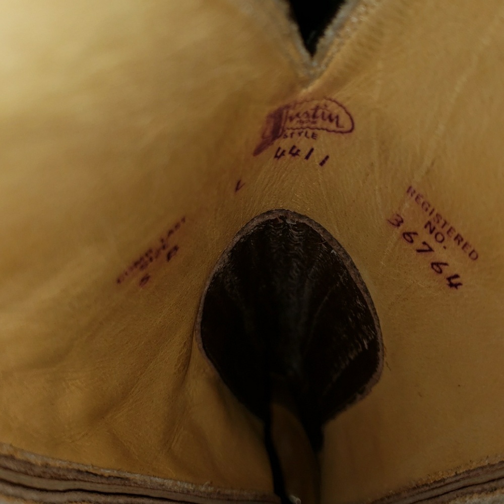 Boots - Picture 3 of 5